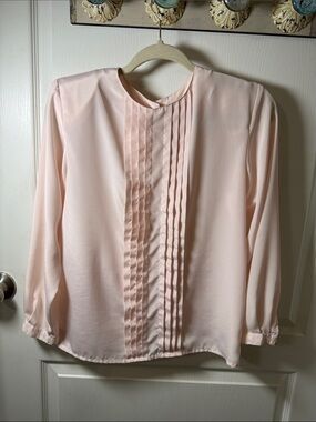 Women's Pale Pink Pleated Front Long-Sleeve Blouse